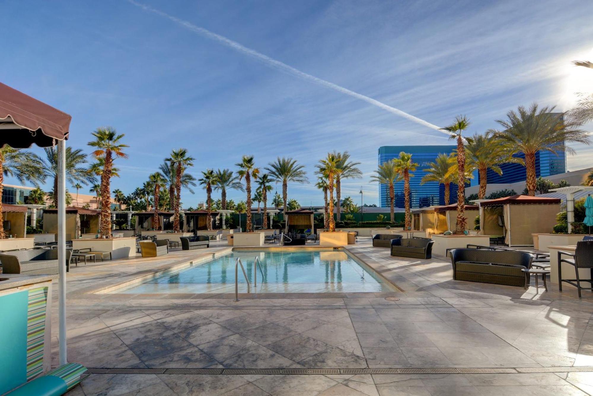 Mgm Signature-06-711 Strip View Jacuzzi Studio Лас-Вегас Экстерьер фото